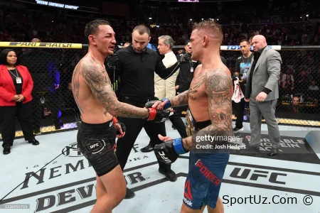 UFC 318 turniridagi uchinchi jang oldidan Dastin Porier va Maks Xollouey o'rtasidagi ikkinchi to'liq jang