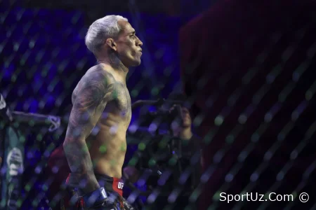 Charlz Oliveyra UFC Rio-da Mateush Gamrot bilan jang qilishdan bosh tortdi