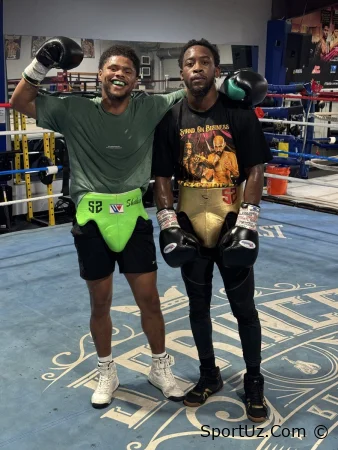 Shakur Stivenson jangning tezkor e'lonini va'da qilib, sobiq jahon chempioni bilan sparring o'tkazdi