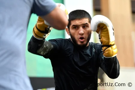 Klubdoshi Maxacheva UFC yarim o'rta vazn toifasidagi debyutidan oldin Islomning og'irligini nomladi