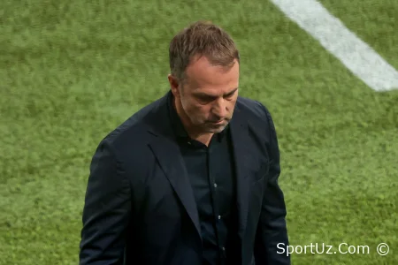 "Men futbolchilarni himoya qilaman." Flik Yamalning sog'lig'i tufayli de La Fuente bilan kelishmovchiliklar haqida gapirdi