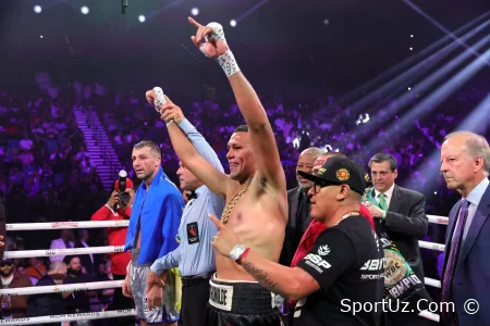 Devid Benavides WBC chempionlik kamarini himoya qildi