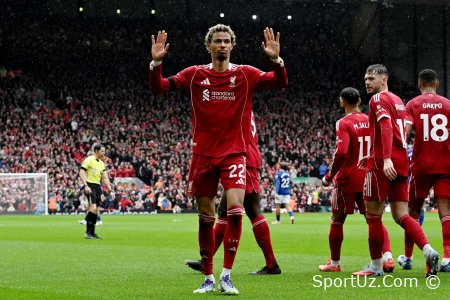 Ekitike "Liverpul"da Isak bilan raqobatlashishi haqidagi tasavvurlari haqida gapirdi