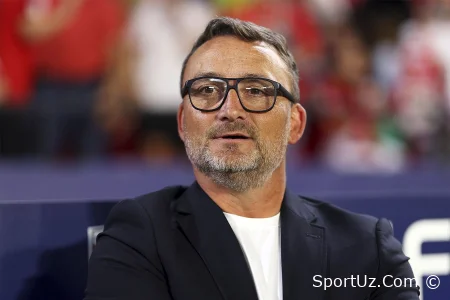 Frank Ez tez orada "Nitsa" Bosh murabbiyi lavozimini tark etmaydi — L'Équipe