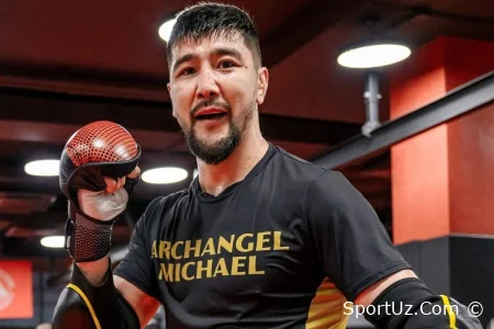 Ilyos Hamzin Adrian Weathersbyni mag'lub etdi va Karate Combat-ning yangi o'rta vazn chempioni bo'ldi