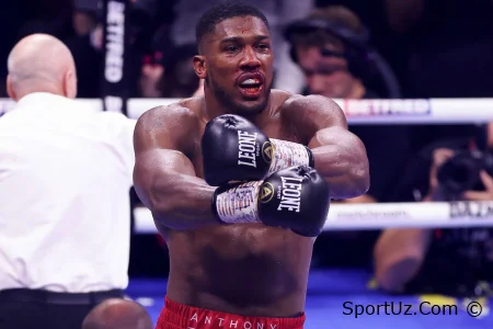 Entoni Joshua oltinchi raundda Jeyk Polni nokaut bilan mag'lub etdi