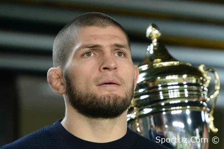 Xabib Nurmagomedov Dog'istondagi tog'larda suratga tushdi
