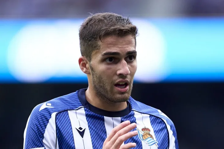 "Eng yaxshi o'yinni ko'kdan bering." Zaxarianning ukasi - "Real Sosiedad" ning "Levante"bilan uchrashuvi haqida