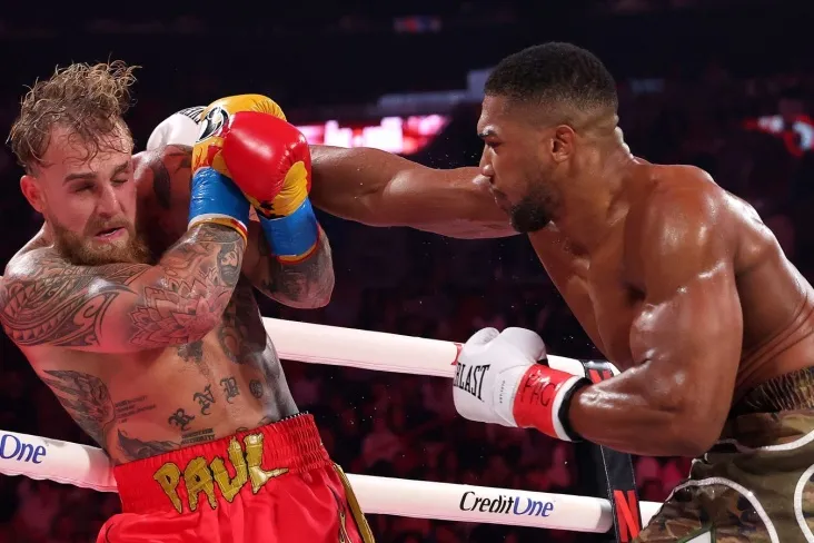 "Men baxtli emasman. Va buning evaziga yashay olmayman." Entoni Joshua-Jeyk Pol ustidan g'alaba haqida