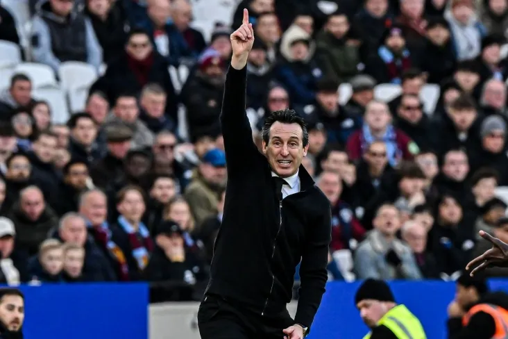 Unai Emeri 120 yil ichida "Aston Villa" ning birinchi murabbiyi bo'lib, ketma-ket ikki marta 10 o'yinda g'alaba qozondi