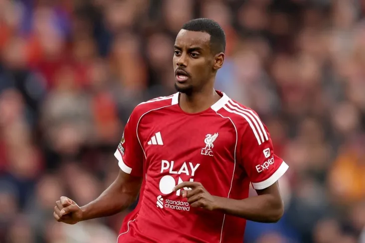 "Liverpul" Isakning jarohati haqida bayonot berdi, forvardga operatsiya o'tkazildi