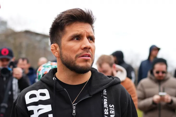 Sehudo Sadulayevning MMA bo'yicha jon Jons bilan jangda g'alaba qozonish imkoniyatini ko'rmasligini aytdi