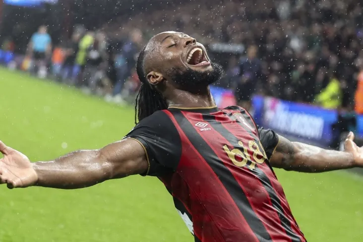 "Chelsea "Semenoni" Bornmut " dan o'tkazish ustida ishlashni to'xtatdi Jeykobs