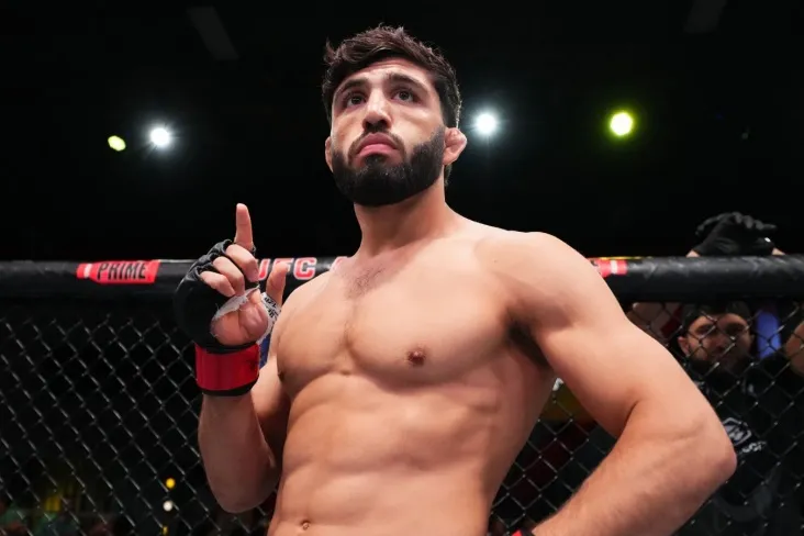 "Kamar shunchaki rasmiyatchilikdir." Arman Tsarukyan-diviziondagi birinchi raqam maqomi to'g'risida