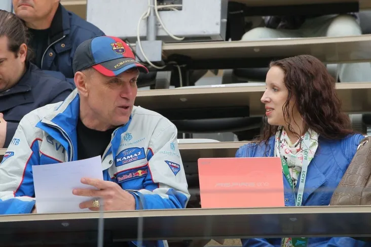 Bubnov Nobel Arustamyandan 2026 yilgi jahon chempionatida Karlo Anchelottidan avtograf olishni so'radi