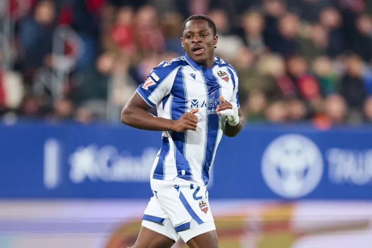 "Barselona" va APL klublari Kamerun forvardi etta Eionge-Romanoga qiziqish bildirmoqda