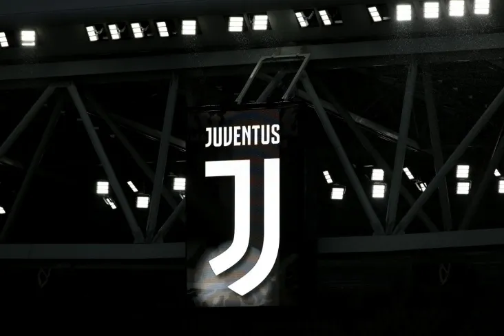 "Yuventus" va " Barselona "" Bornmut " himoyachisi — Romanoga qiziqish bildirmoqda