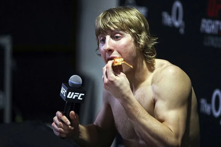 "Fotosuratdan oldin ham ovqatlanishni boshladim." Pimblett Get bilan jang qilishdan bir oy oldin ovqatlanishini ko'rsatdi