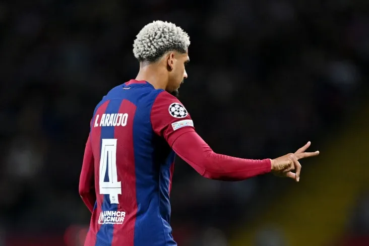 Sports.es: Olmo va Araujoning yangi yil oldidan mashg'ulotlarga qaytishi shubhali