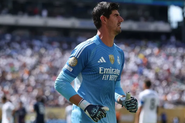 Tibo Kurtuaning Madridning "Atletiko" uy stadionidagi esdalik lavhasi olib tashlanadi-Marca