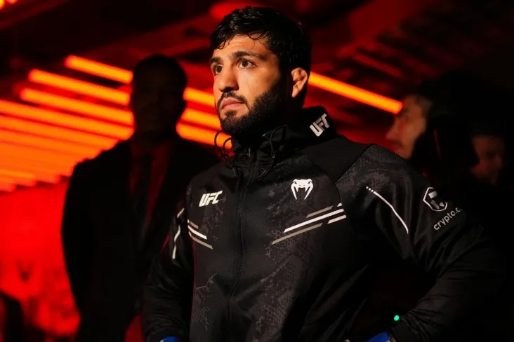 "Qaroqchini cho'ktirish yoki bo'g'ish oson emas." Shara Bullet-grapplingda Tsarukyan bilan jang haqida