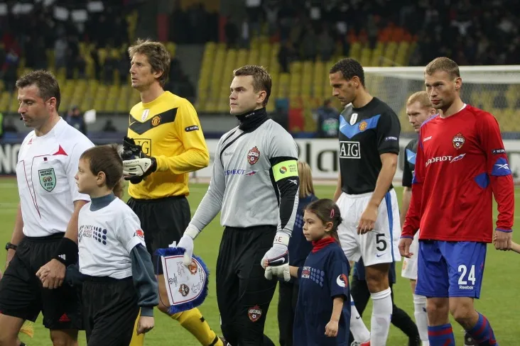 Arshavin nima uchun Akinfeev "Manchester Yunayted"ga o'tmaganini tushuntirdi