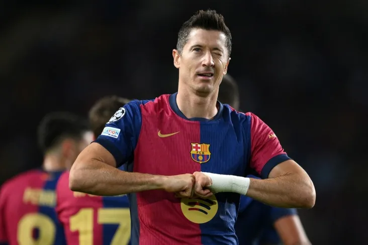 "Barselona" muxlislari Levandovskiy — MD bilan shartnomani uzaytirishga qarshi