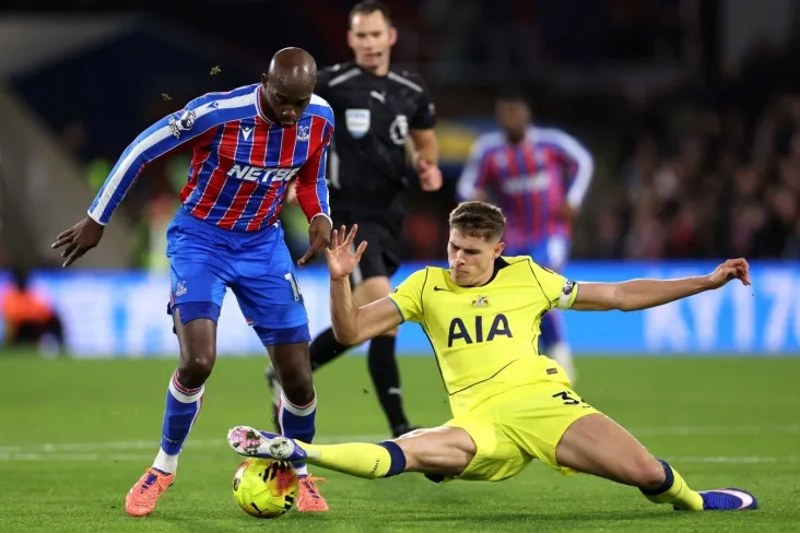 "Tottenxem "Greyning goli tufayli" Kristal Palas " ni mag'lub etdi, Risharlisonning ikkita to'pi bekor qilindi