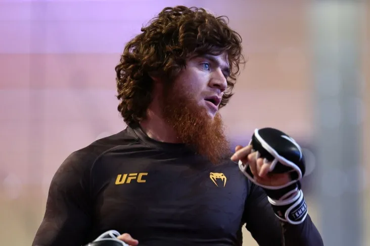 Shara Bullet va Tsarukyan grappling jangidan oldin tortishdi