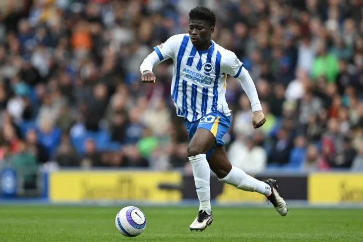 "Liverpul "futbolchini 100 million yevro evaziga o'tkazish uchun" MU " bilan kurashishi mumkin — Caught ofside