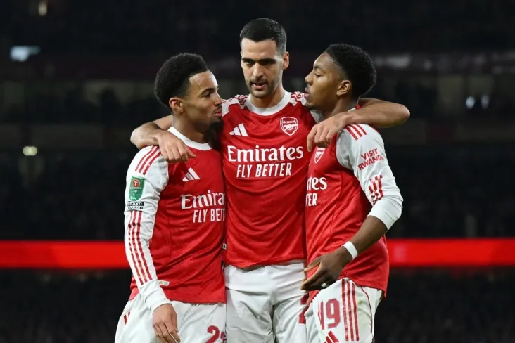 "Bornmut" - "Arsenal": APLning 20-tur uchrashuvining onlayn translyatsiyasi soat 20: 30 da boshlanadi