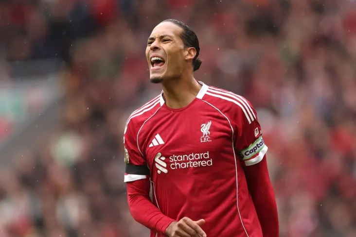 Van Deyk "Real" ga o'tishni xohlagan, futbolchi vakillari madridliklar bilan aloqada bo'lgan Marca