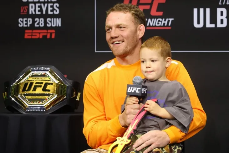 Jek Della Maddalena UFCning sevimli faol jangchisini nomladi. Bu rus