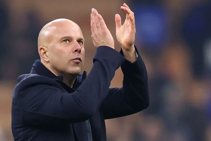 "Liverpul" murabbiyi Slot o'z jamoasining o'yinidagi salbiy tendentsiyalarni aniqladi