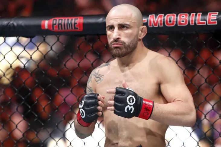 Pimblettning fikricha, Volkanovski Geti ustidan g'alaba qozongan taqdirda engil vaznga o'tadi