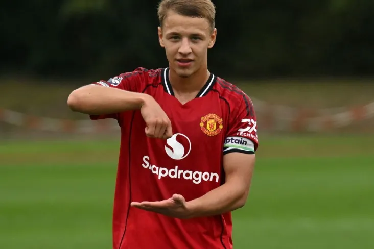 "Men Runi kabi o'ynayman." Amir Ibrohimov - "Manchester Yunayted"dagi mavqei haqida