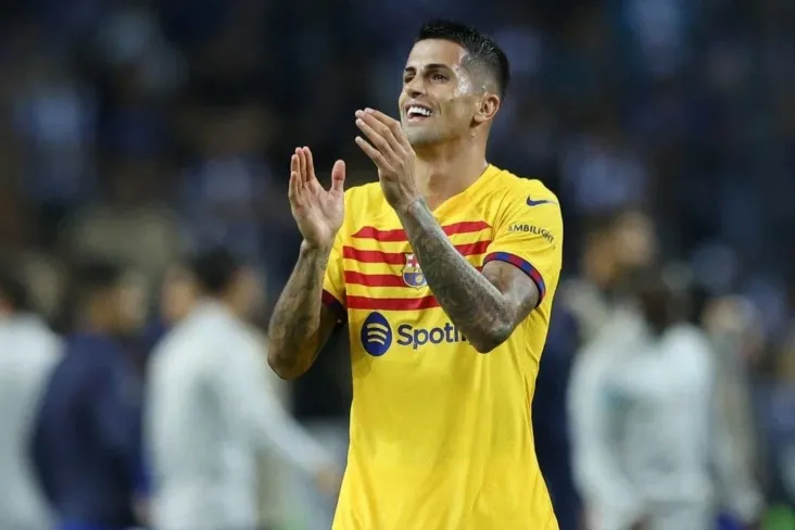 Flick Kanselning "Barselona"ga qaytishi haqida gapirdi