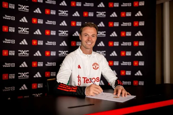 "MU" Jonni Evans "Bernli"ga qarshi o'yinda Darren Fletcherning yordamchisi bo'lishini tasdiqladi