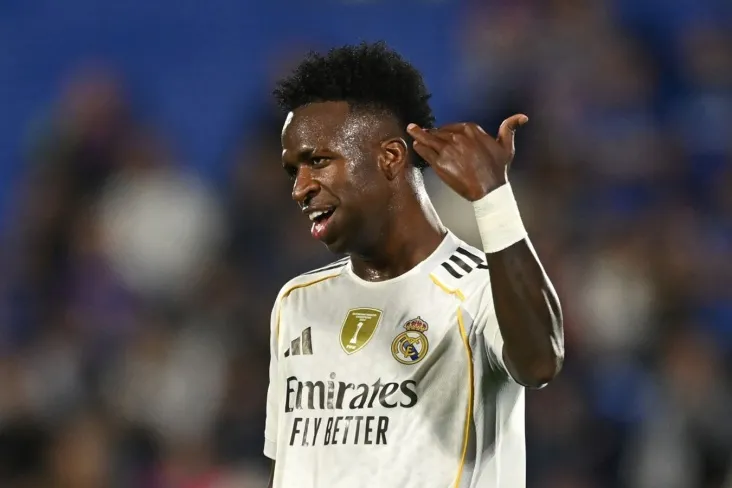 Diego Simeone Ispaniya Superkubogi yarim finalida Vinisiusni ikki marta qo'zg'atishga urindi