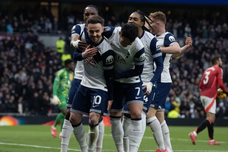 "Tottenxem "1901 yilgi retroformda" Aston Villa " bilan Angliya Kubogi o'yinini o'tkazadi