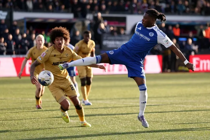 Angliya Kubogi g'olibi "Kristal Palas" 6-divizion klubiga mag'lub bo'lib, turnirdan chiqib ketdi.