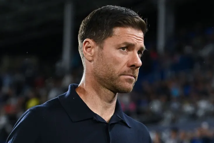 "Real" sardori Karvaxalning aytishicha, jamoa Xabi Alonsoni 100% qo'llab-quvvatlaydi