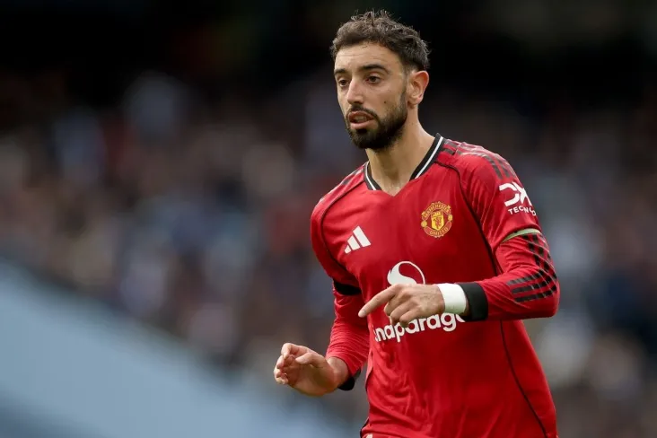 Fernandes " mu "dagi " chalkashlik" dan charchagan va yozda klubni tark etishi mumkin — The Sun