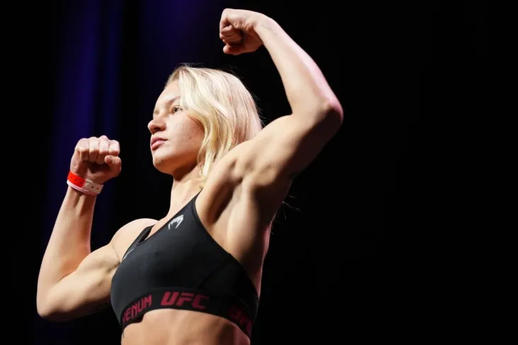 Viktoriya Dudakova Open FC turnirida birinchi raundda g'alaba qozondi va liga chempioni bo'ldi