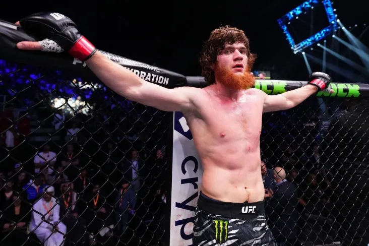 Video: Shara Bullet o'zining "panjalarida"mashg'ulotlarini namoyish etdi