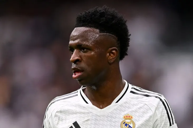 Vinisius "Barselona" bilan o'yinda klub uchun 15-finalda 15-o'rinni egalladi