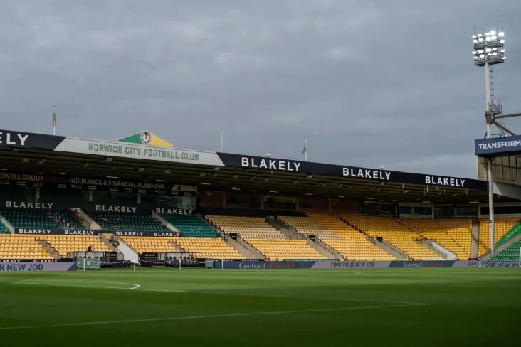 Angliya Kubogi o'yinida muxlis stadionda vafot etdi, klub bayonot berdi