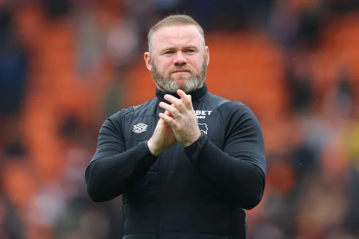 Runi, Agar Kerrik tayinlansa," Manchester Yunayted " ning murabbiylar shtabiga kirishga tayyorligini aytdi