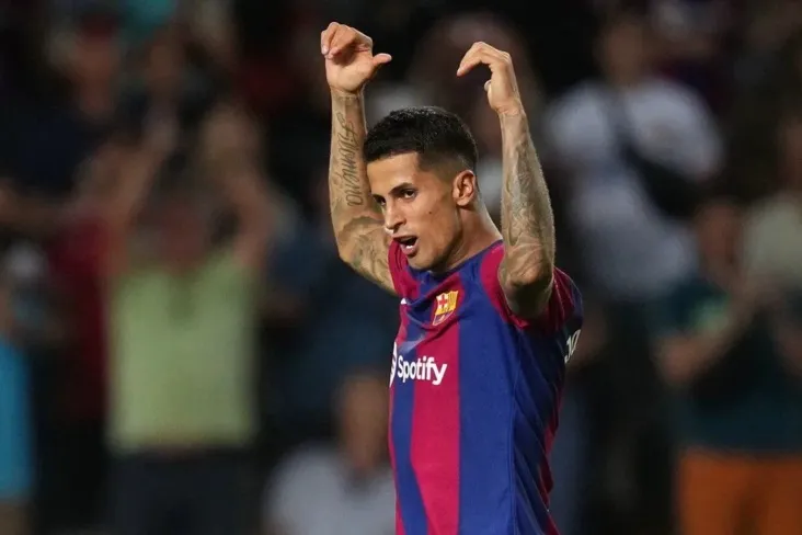 Barselona Joao Cancelo ijarasini qayta e'lon qildi