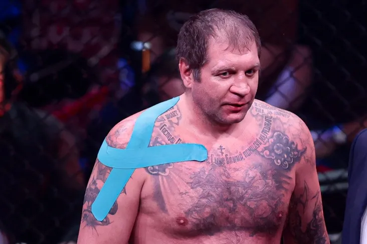 "Men davolayman-men sizga ichkilikbozlarni beraman." Aleksandr Emelianenko Shlemenkoga qarshi chiqdi